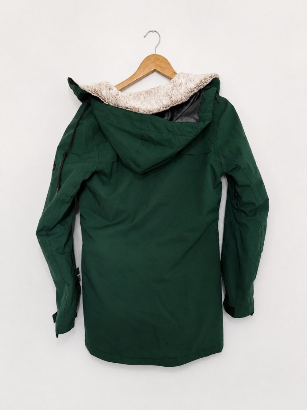 686 Women’s InfiDRY 10K/10K Green Insulated Snow Jacket Size Small - Picture 3 of 14